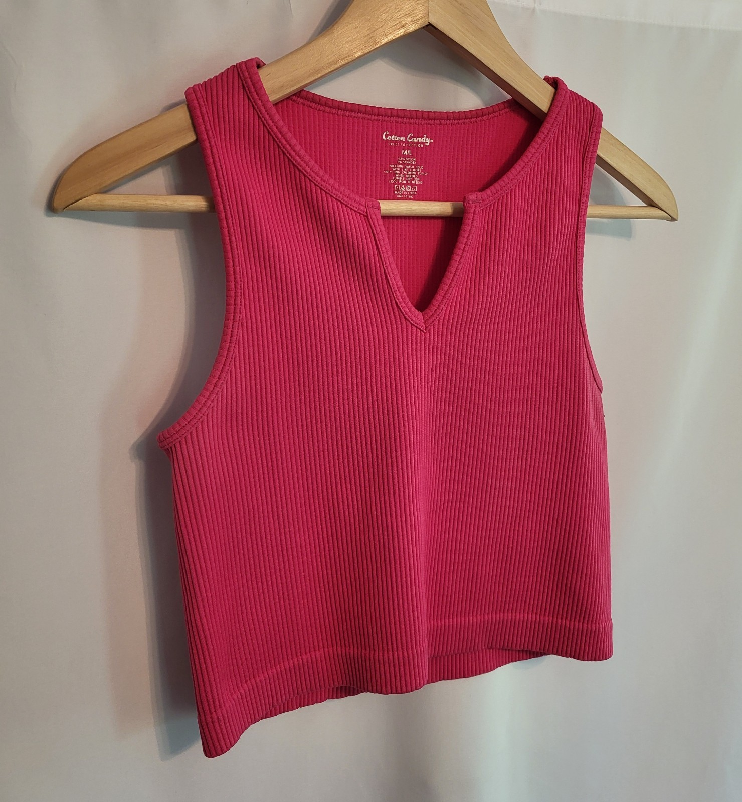 Cotton Candy Stretchy HOT PINK Henley Crop Top Ribbed Sexy Sz XS/S 32-36 Chest