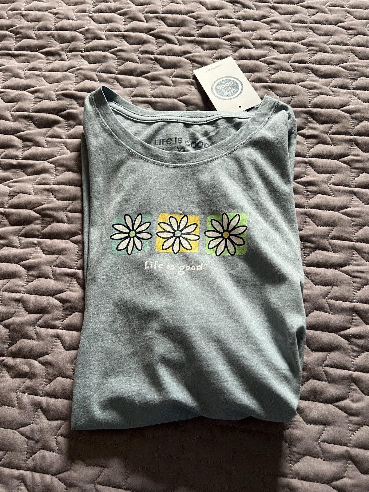 Life Is Good Women’s Size XL T Shirt NWT Boxed Daisies