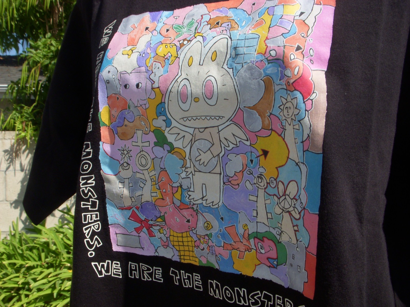 Uniqlo x POP MART UT Graphic T-Shirt THE MONSTERS LABUBU, Wmn Sz L