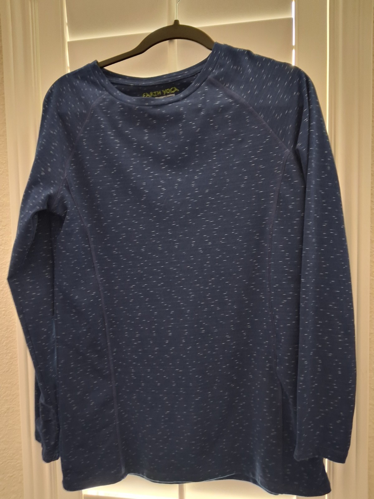 Earth Yoga Womens Long Sleeve Tunic Top Large Navy Blue Thumbholes Sustainable