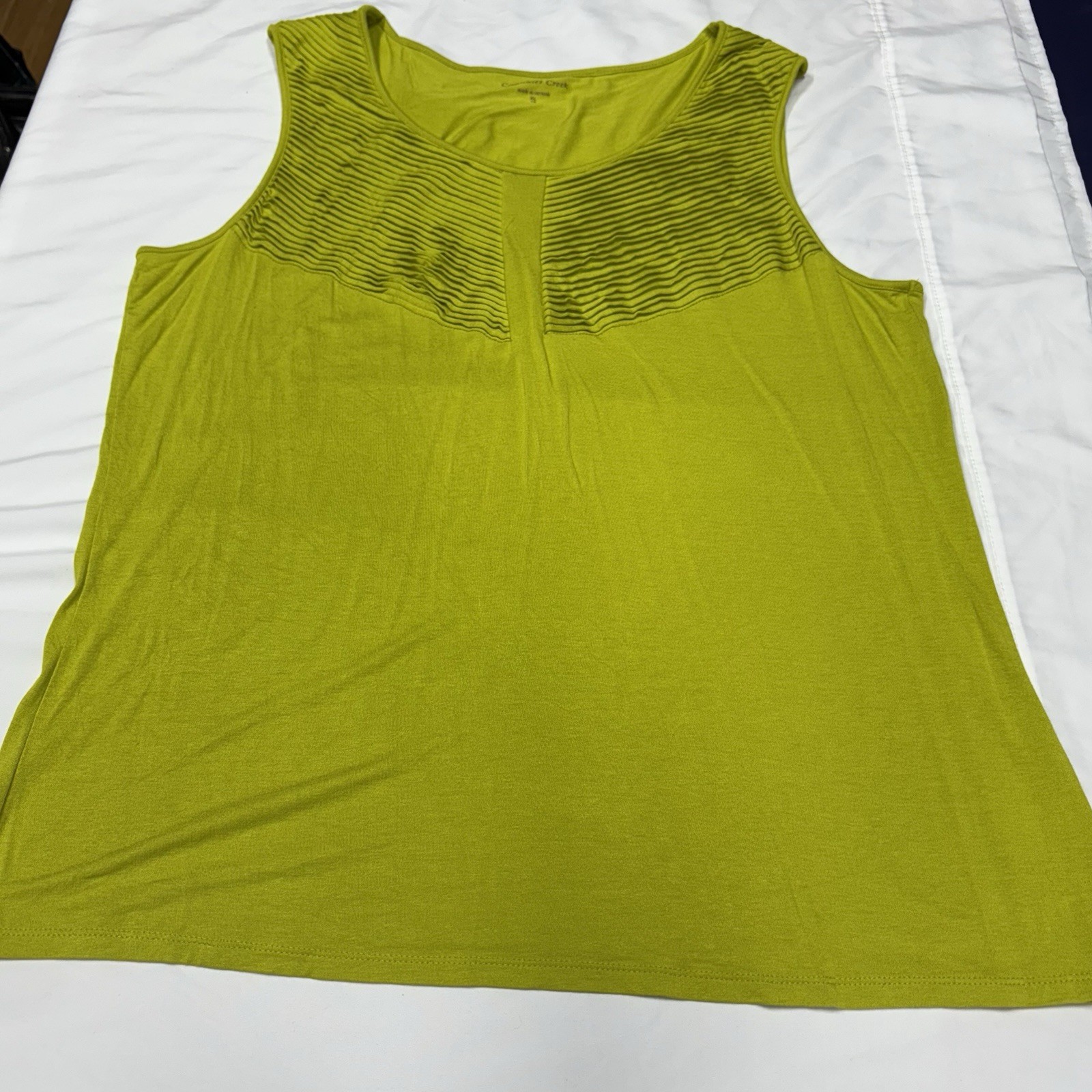 Cato Women’s Top Lime Green Shell X-Large/16 95% Rayon 5% Spandex