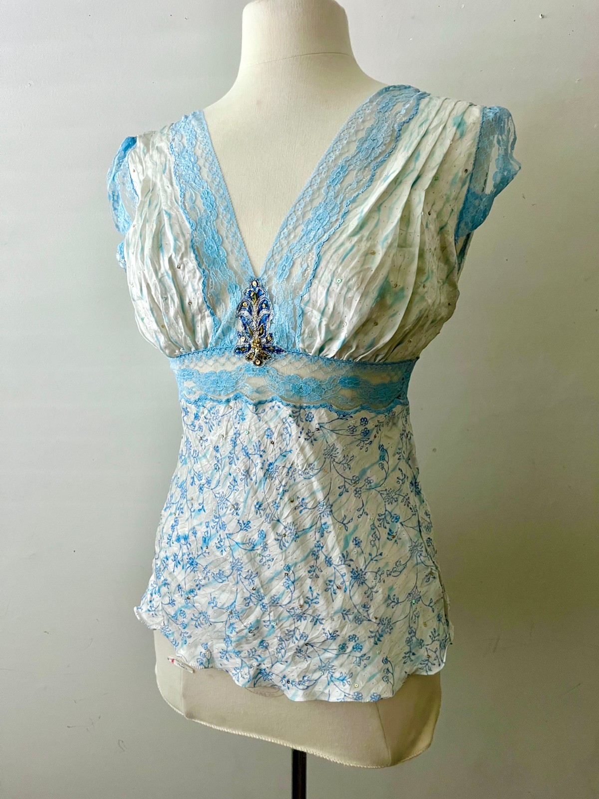 Vintage Y2K Silk Chiffon Lace Floral Jeweled Top One of a Kind Sz Small