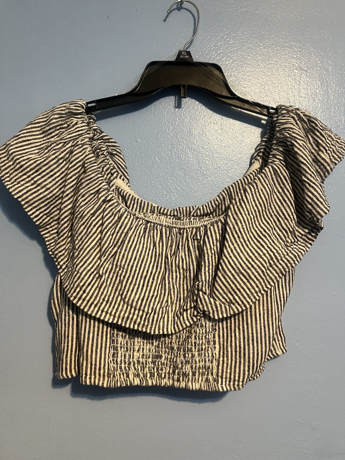 Black And White Stripped Cropped Ruffle Overlay Top, XL