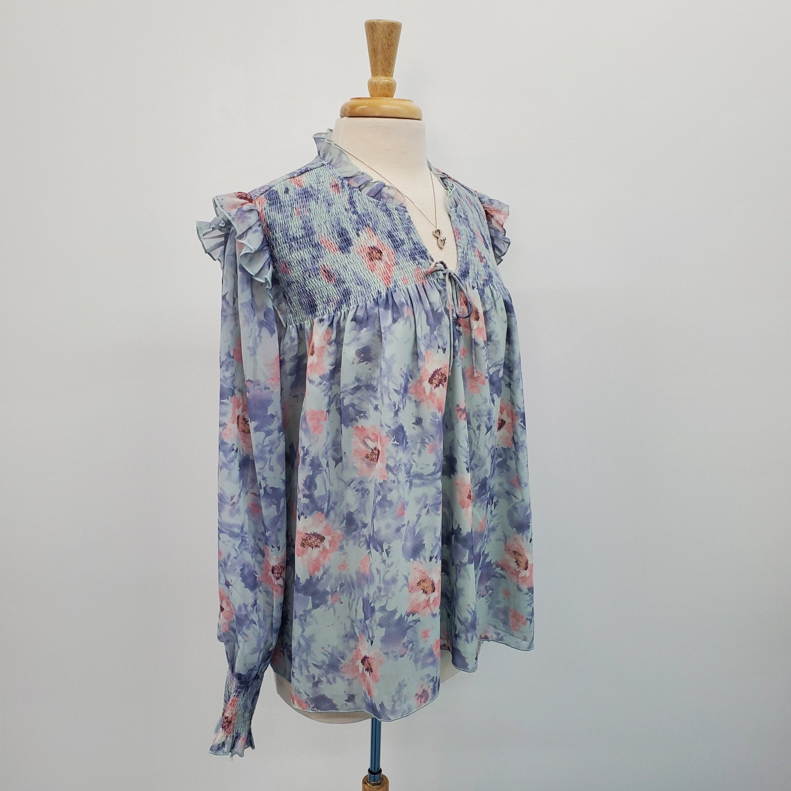 Grace + Karma Womens 1X Pink Blue Floral Smocked Ruffle Long Sleeve Boho Blouse