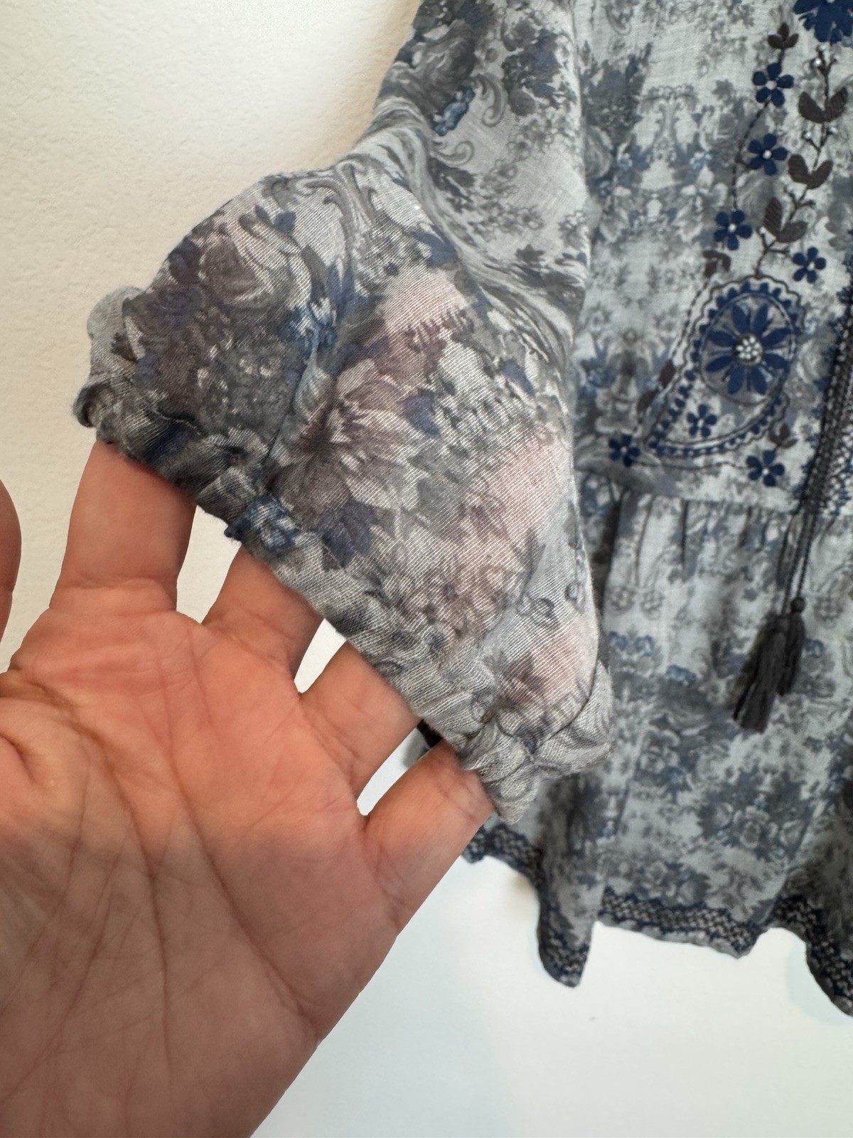 Ivy Jane Gray Blue Floral Embroidered Beaded Boho Tunic Top Sz Medium