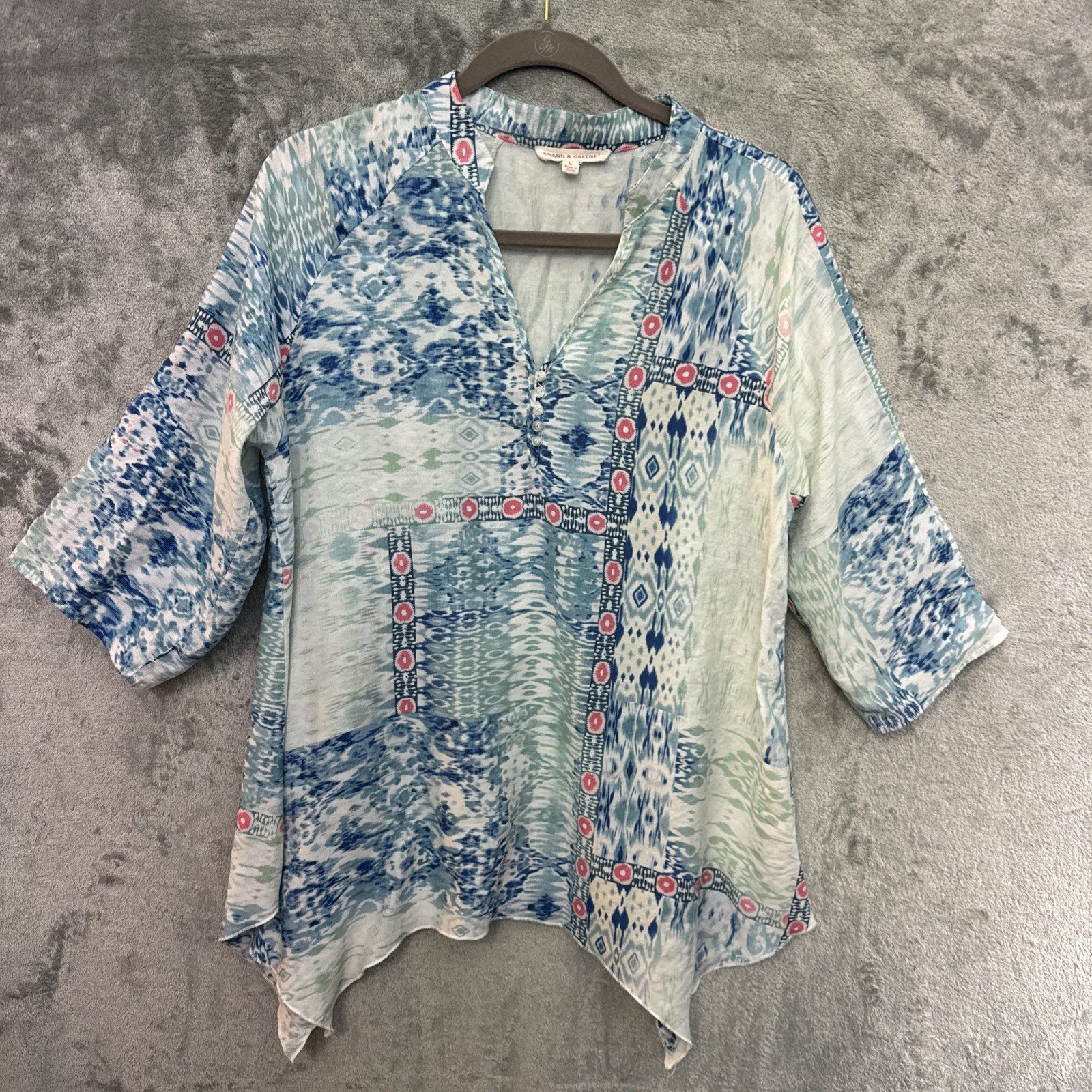 grand greene top Lg pullover vneck blue pink geometric 3/4 sleeve rayon nylon