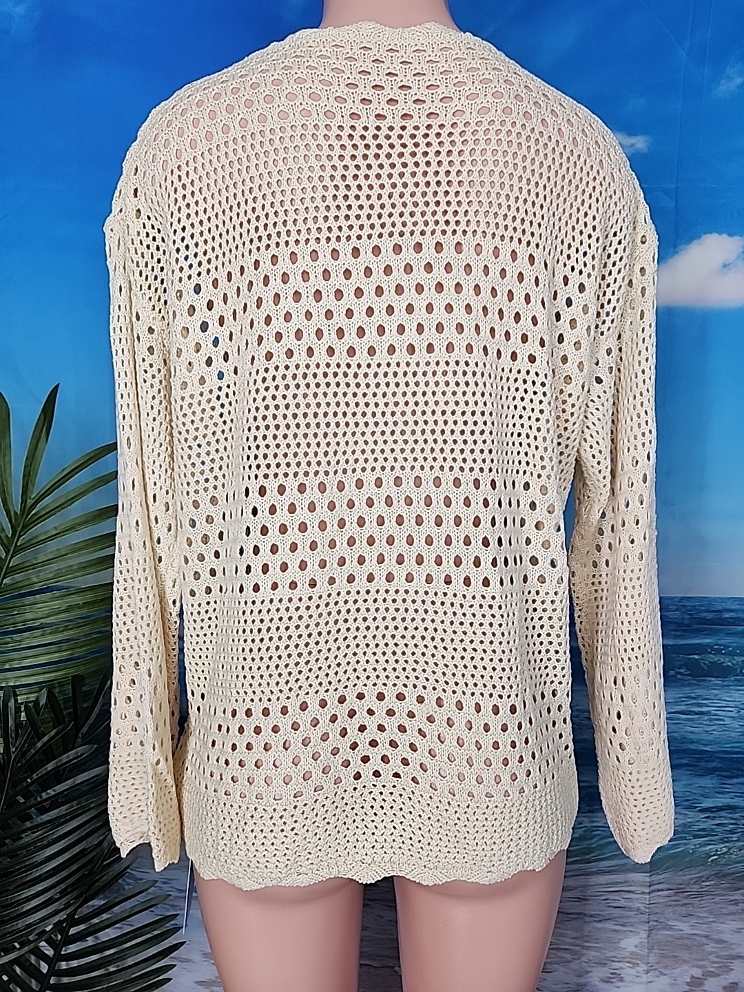 Nwt Cupshe Women’s Beige Swimsuit Crochet Cover Up Tunic Size -Medium..