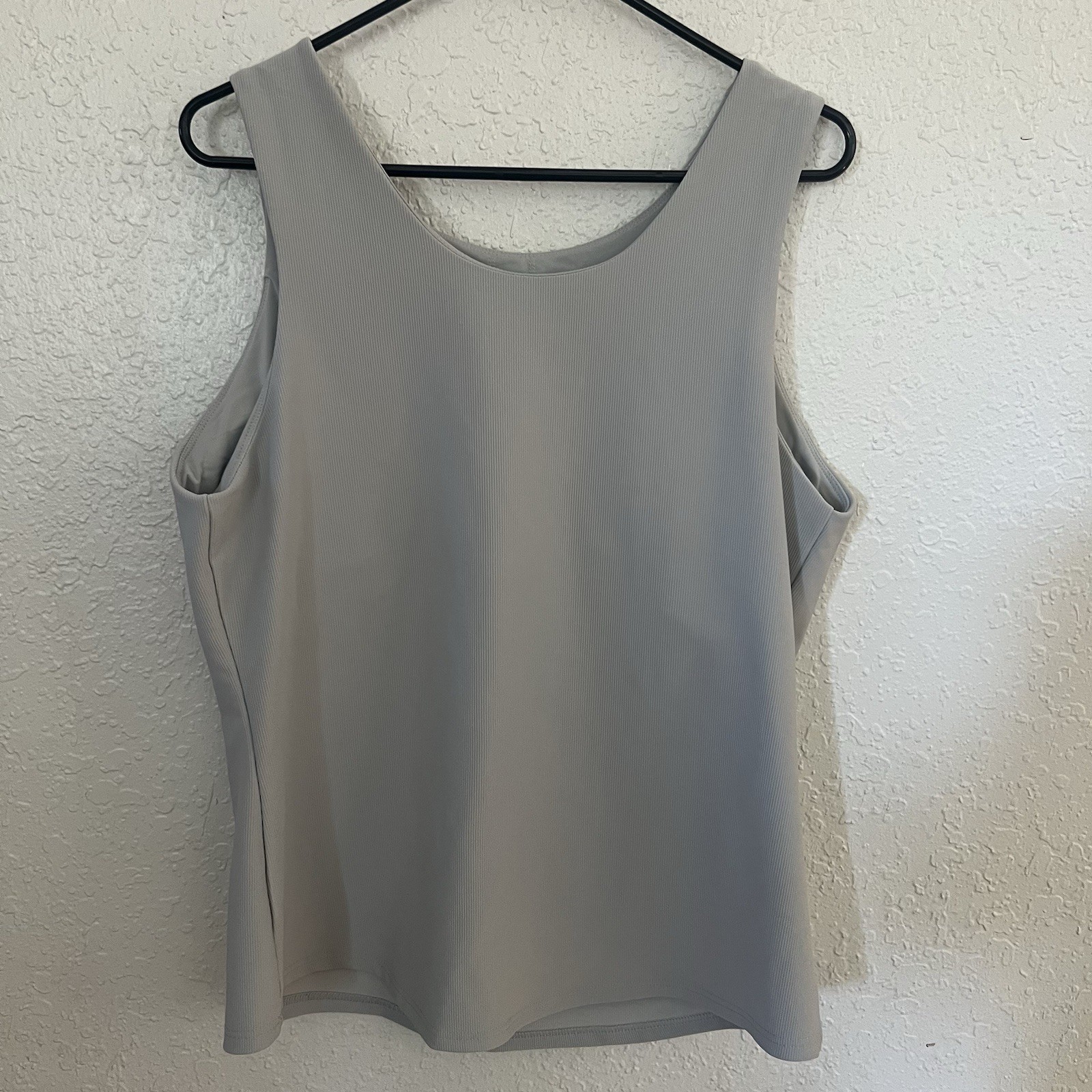 32 Degrees Women’s Cool Tank Top Gray With Built In Bra – Size XXL Gently Worn
