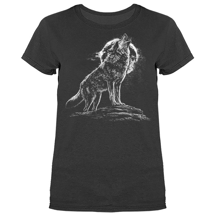 Howling Wolf Moonlight Wilderness Outdoor Wildlife Nature Women’s T-shirt