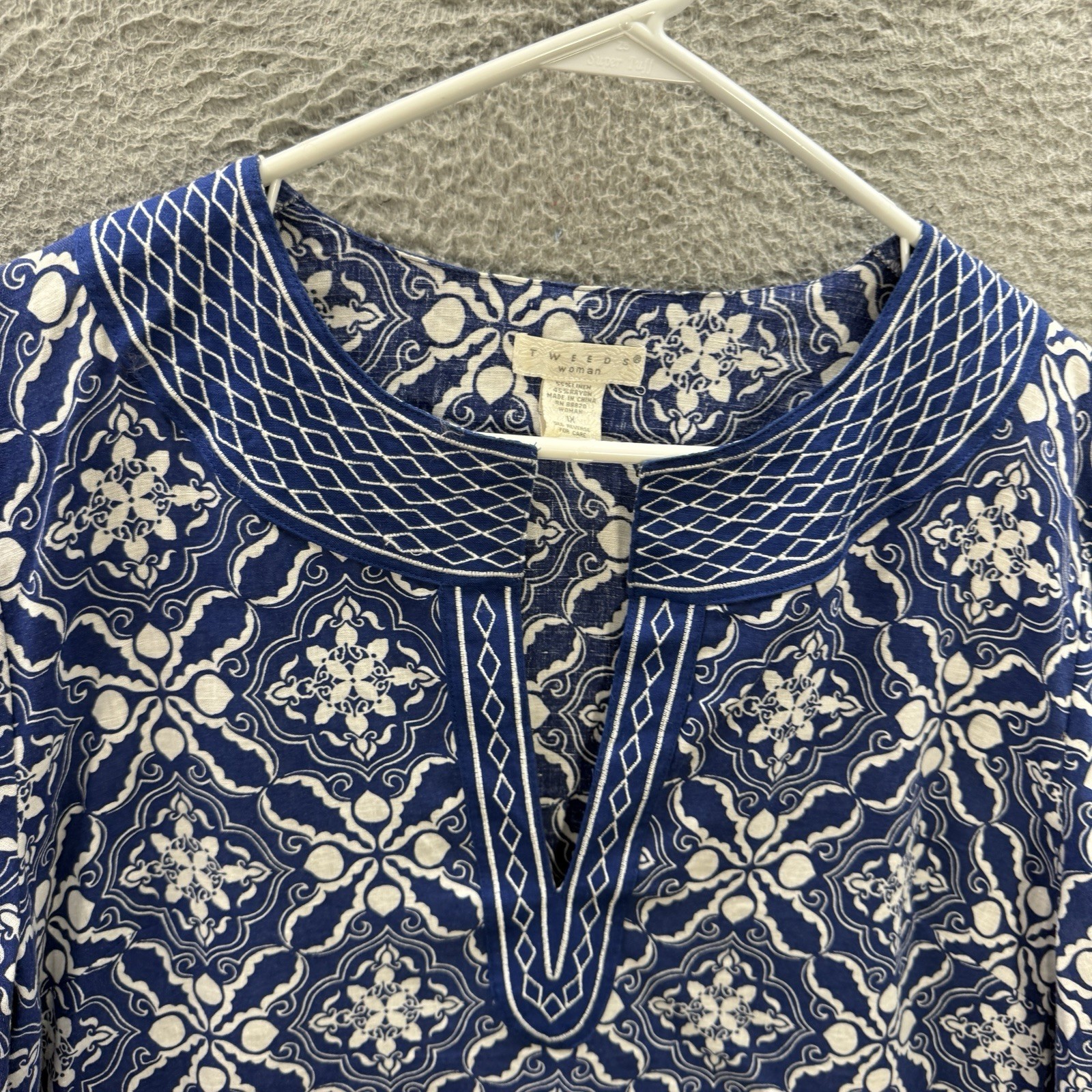 Tweeds Shirt Womens 1X Blue White Geometric Embroidered Linen Blend Coastal