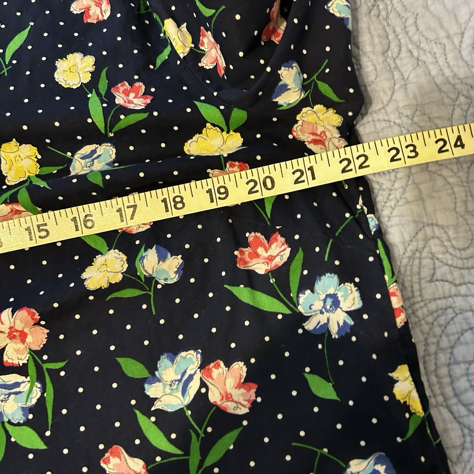 Talbots Floral Button Front Placket Shirt Size Large 100% Cotton