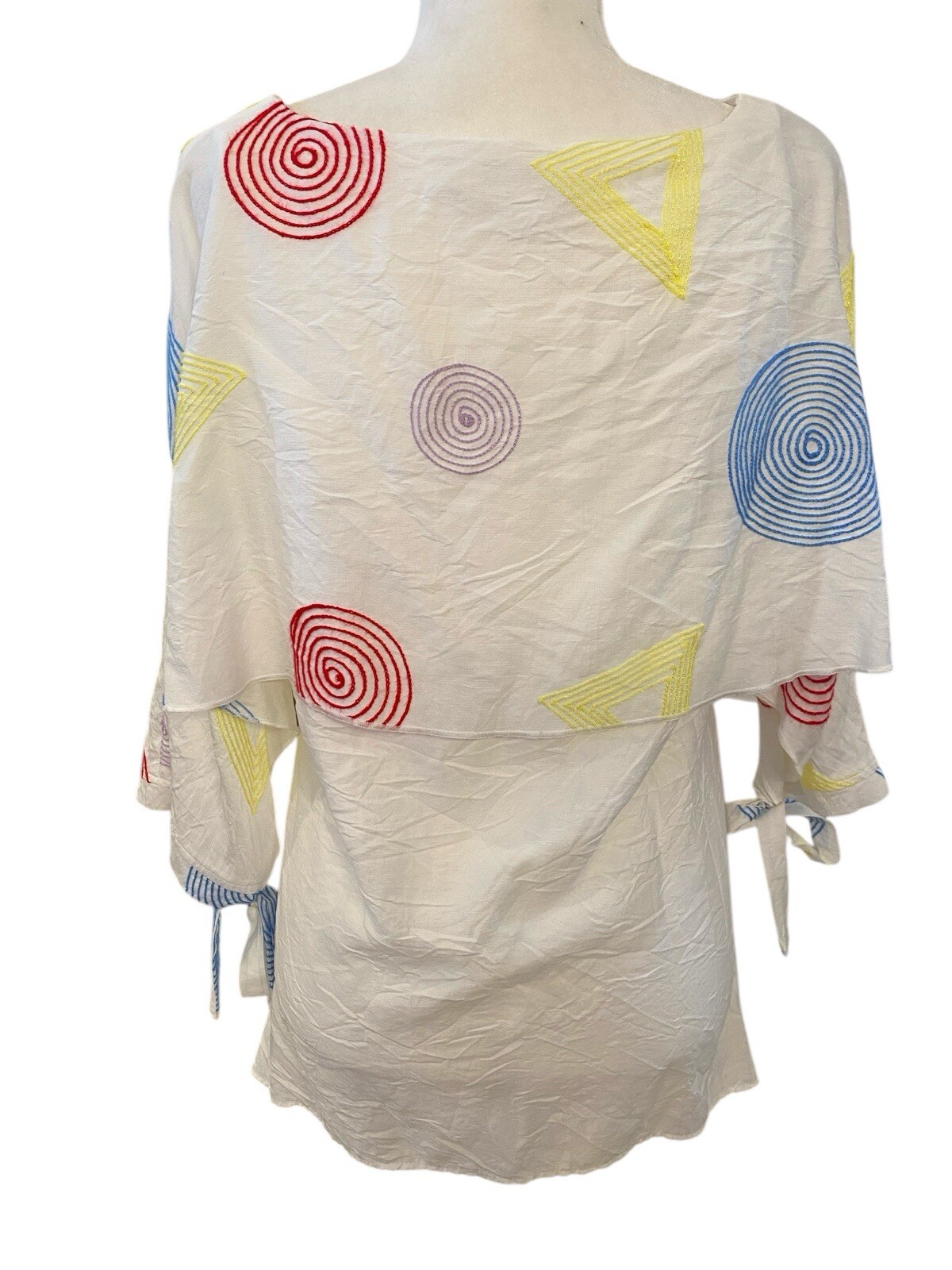 Talk Of The Walk Womens White Geometric Art To Wear Blouse Size Medium Lagenlook