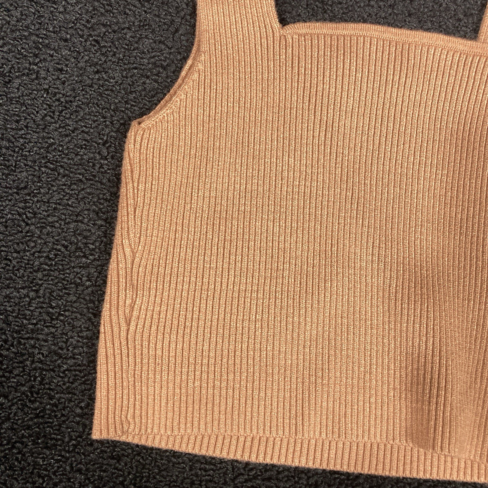 knit tank Sleeveless Crop Top Ribbed Medium Womens basics minimalist square neck