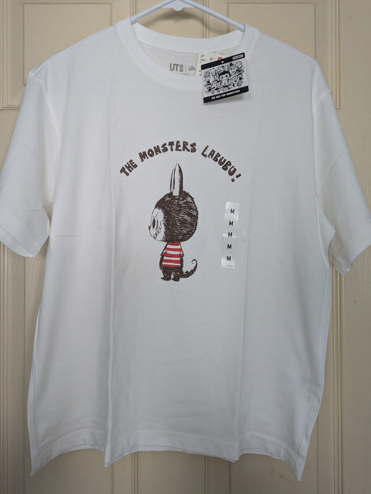 UNIQLO POPMART LABUBU ” THE MONSTERS LABUBU!” GRAPHIC TSHIRT WHITE MEDIUM
