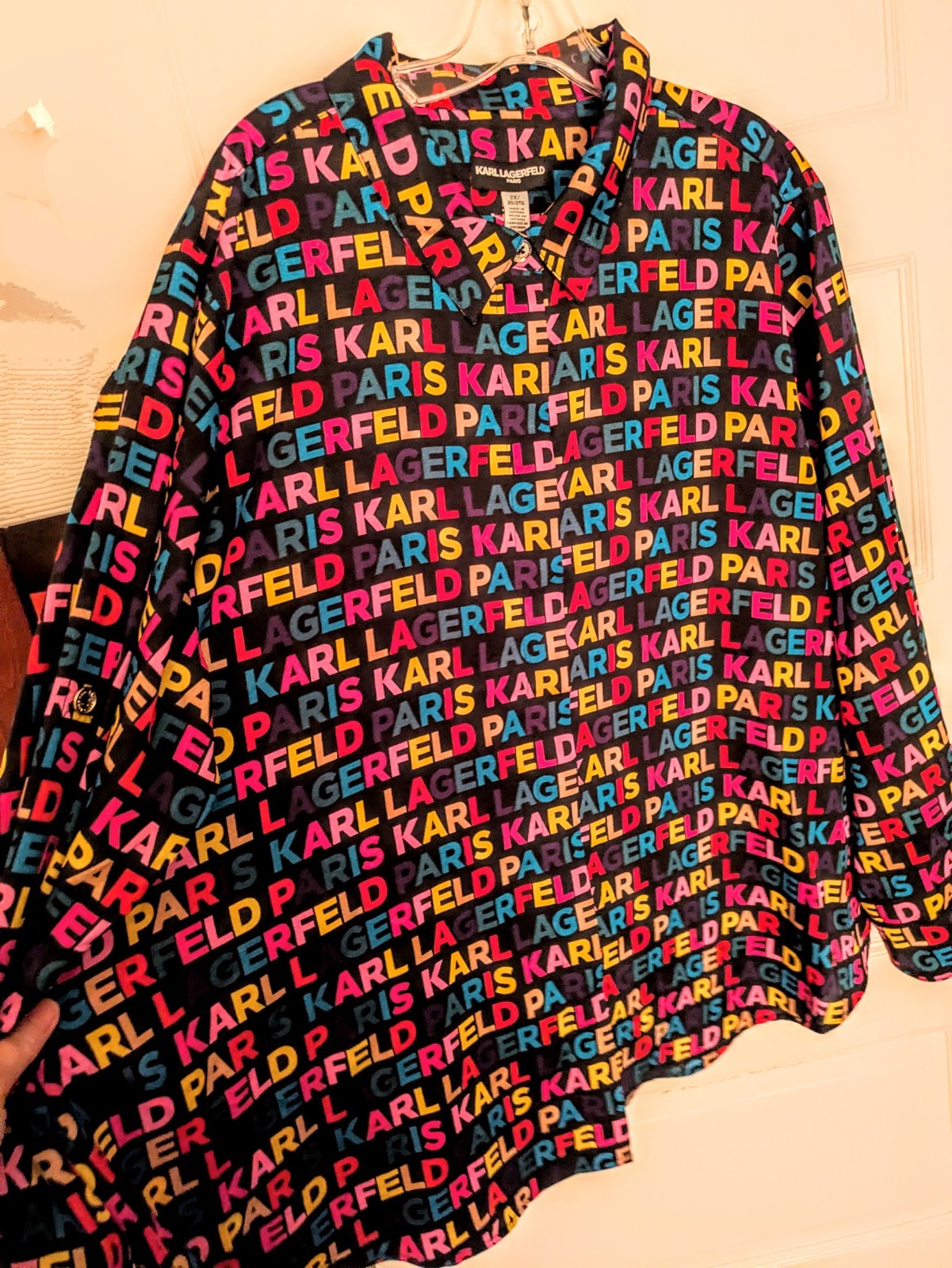 Karl Lagerfeld Sz 2X Button Blouse Multicolor Spell Out Long Roll Tab Sleeve NWT