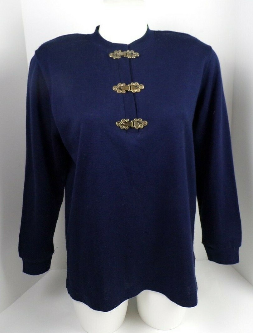CD Petites Cathy Daniels Woman’s Navy Tunic Top Silver Wind Slide Buckles Med