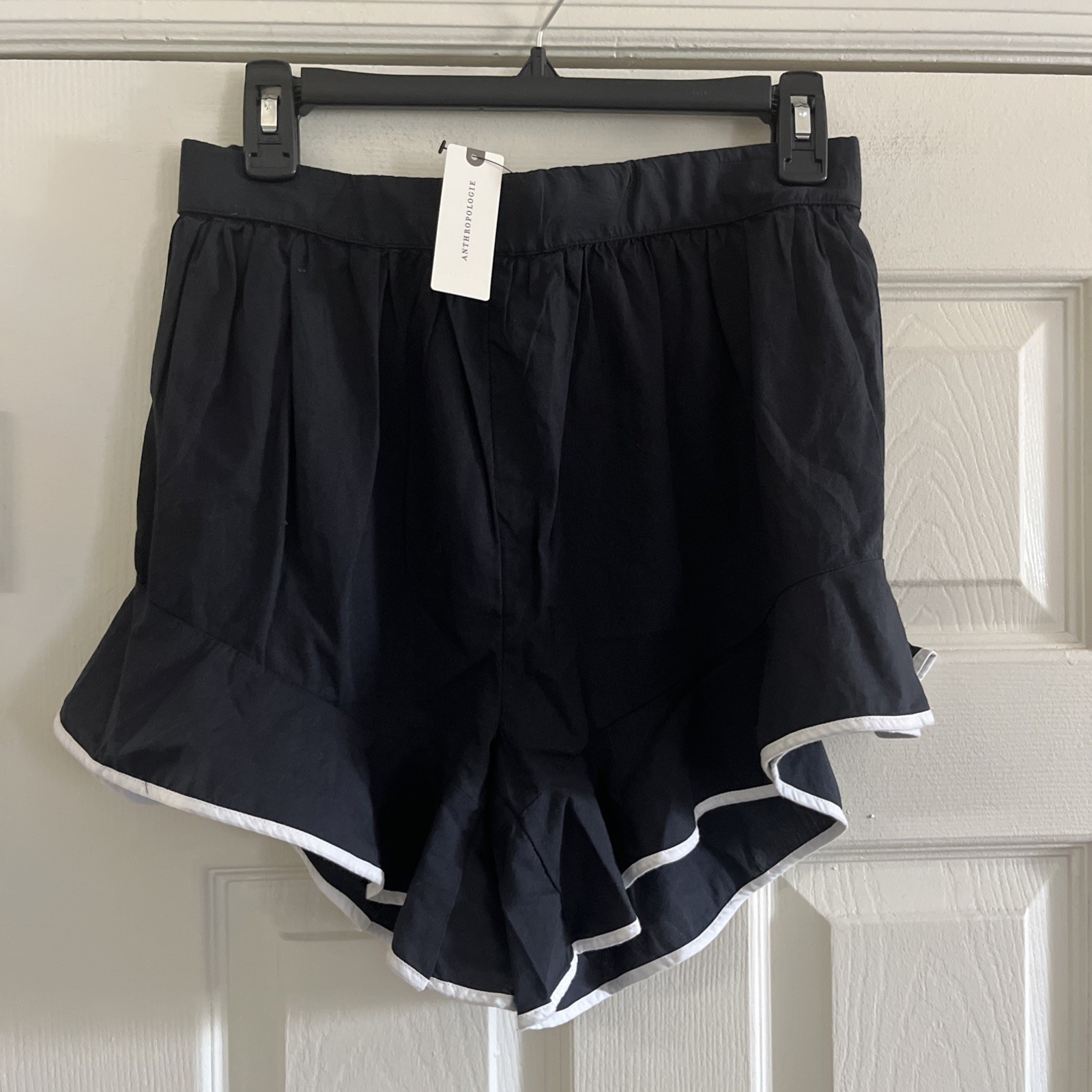 Anthropologie Celandine Black Floral Graphic Design Shorts Size L NWT