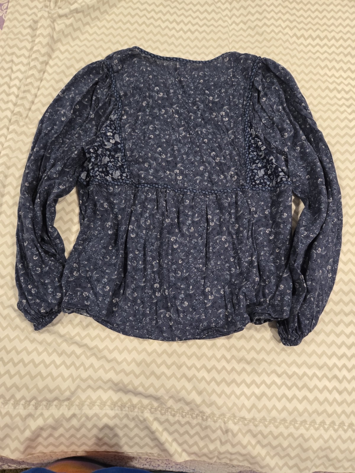Old Navy Women’s L Tall Blue Floral V-Neck Long Sleeve Button Front Blouse