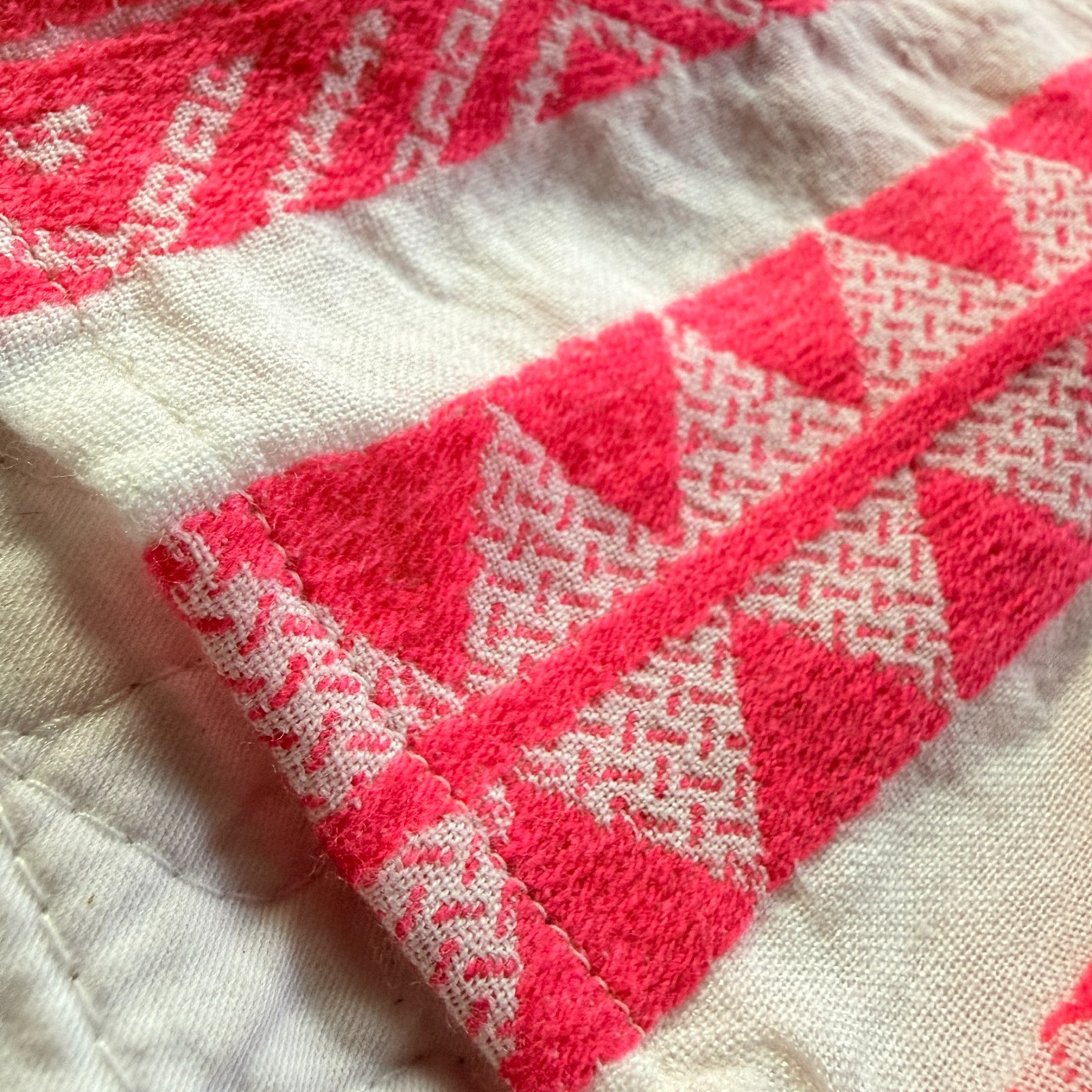 Pink Embroidered Abstract Geometric Short Sleeve Button Size L Boho Cabanacore