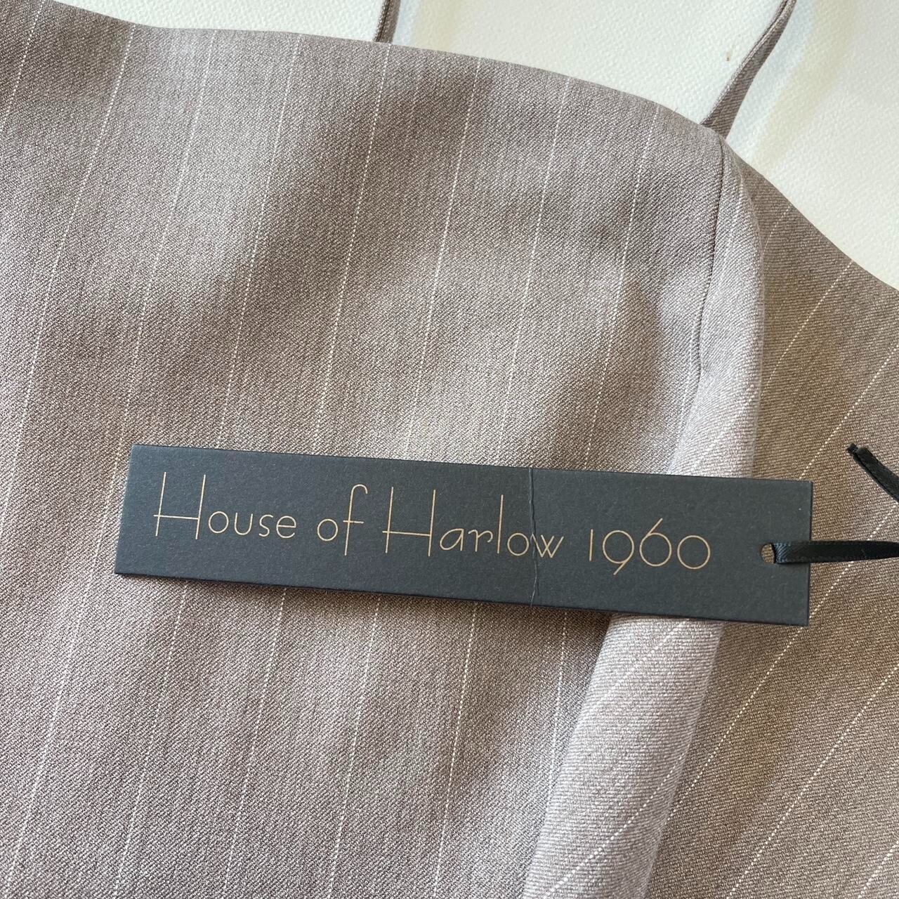 NWT House of Harlow 1960 Office Siren Taupe Gray Pinstriped Crop Top Size L