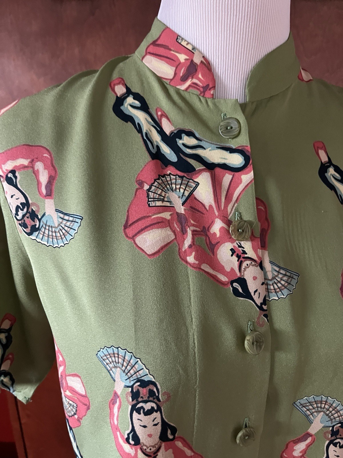 Harari Blouse Top Womens Small 100% Silk Asian Japanese Art To Wear “Fan Dancer”
