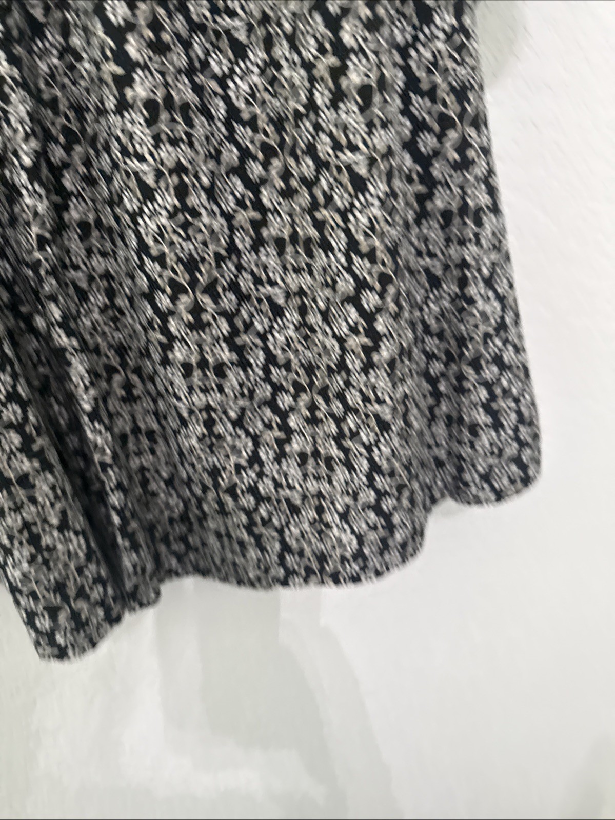Universal Puff ShortSleeve Button Down Blouse, Black Tan/White Flowers XXL