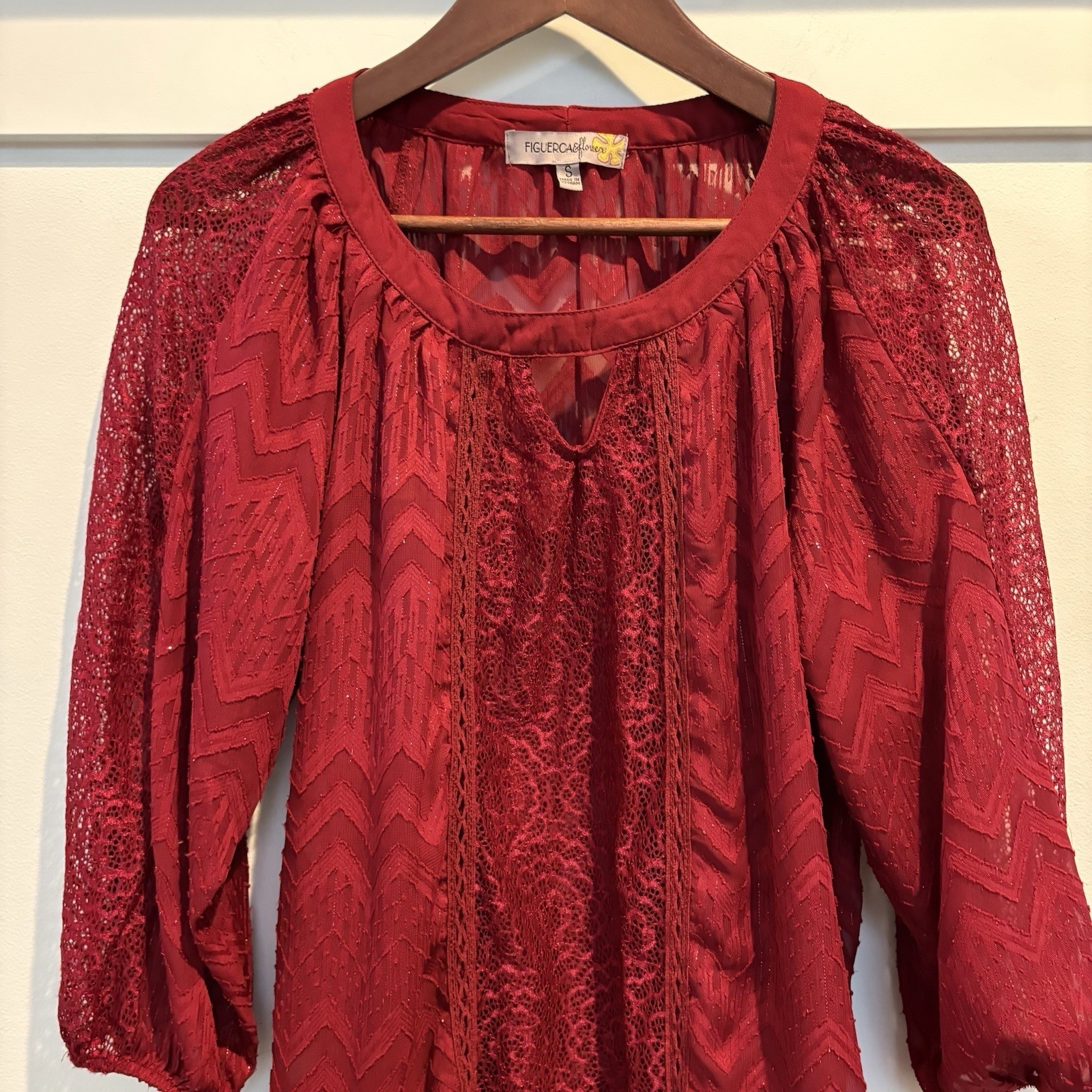 Figueroa & Flower Red Metallic Lace Peasant Top Boho Whimsigoth Small