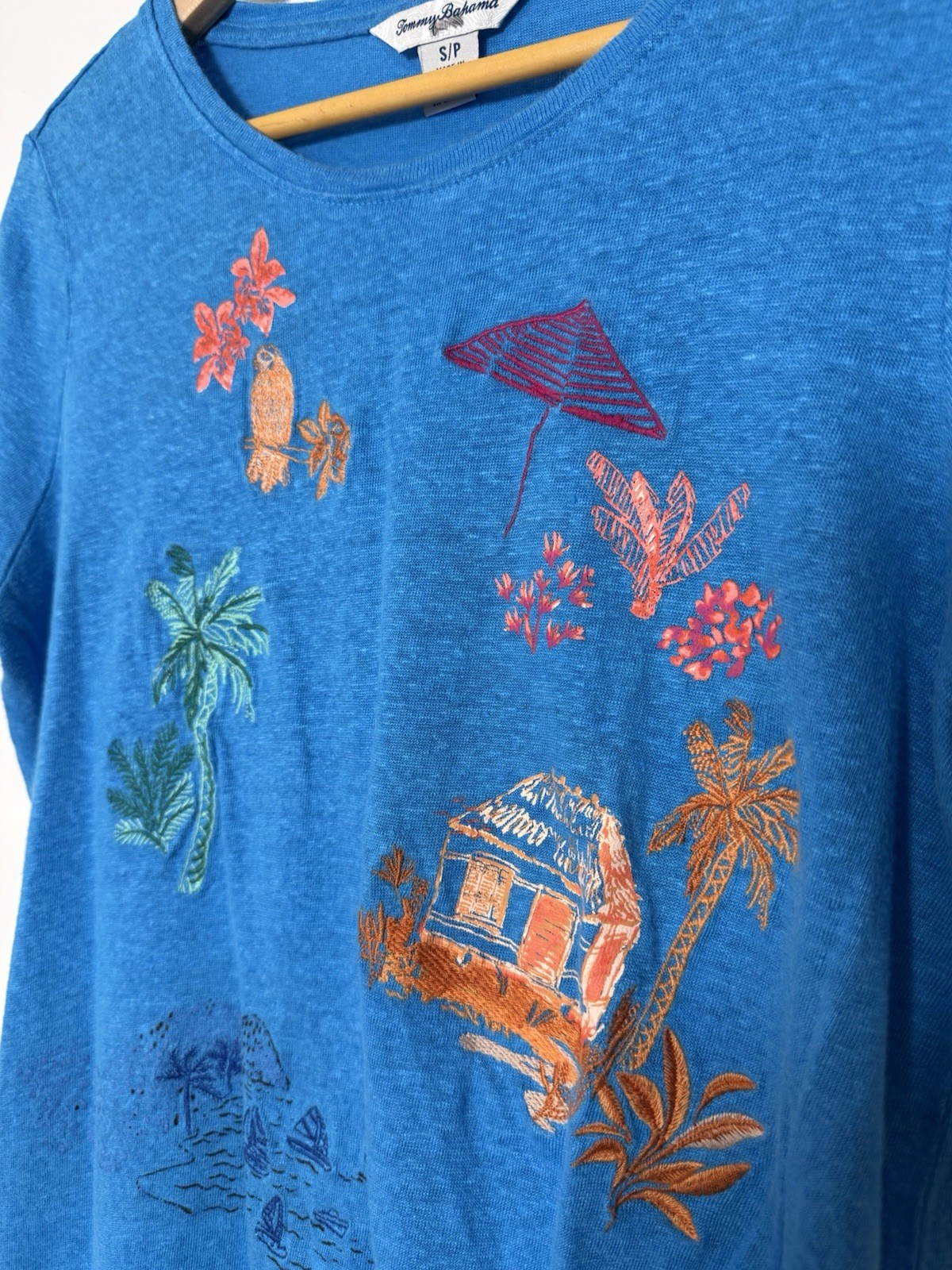 Tommy Bahama Top Womens Sz S Blue Embroidered Short Sleeve Beach Scenic Palm
