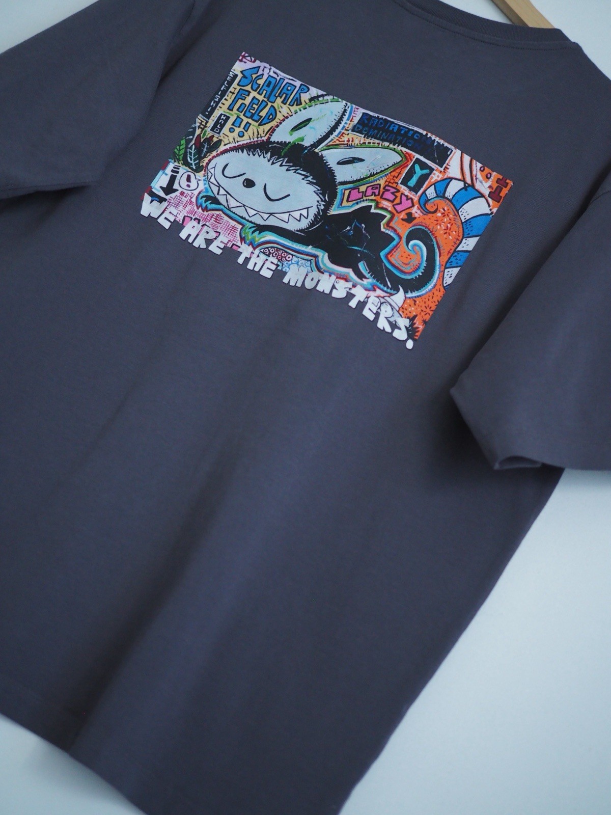 Pop Mart US Exclusive We Are The Monsters Zimomo Uniqlo Graphic T Shirt Size L