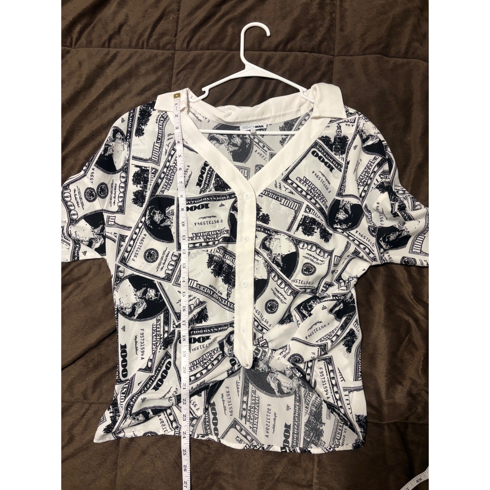 Fashion Nova Womens XS Money Print Front Button Down Blouse Black White $1000