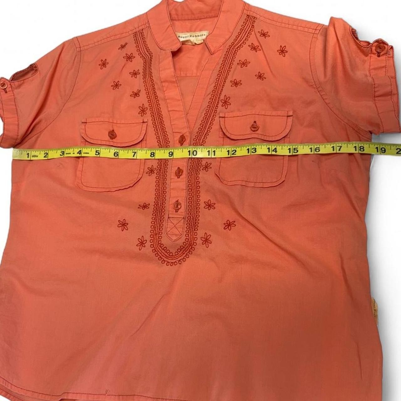 Royal Robbins Embroidered Peach Orange Blouse Top Women’s Medium Preppy Summer