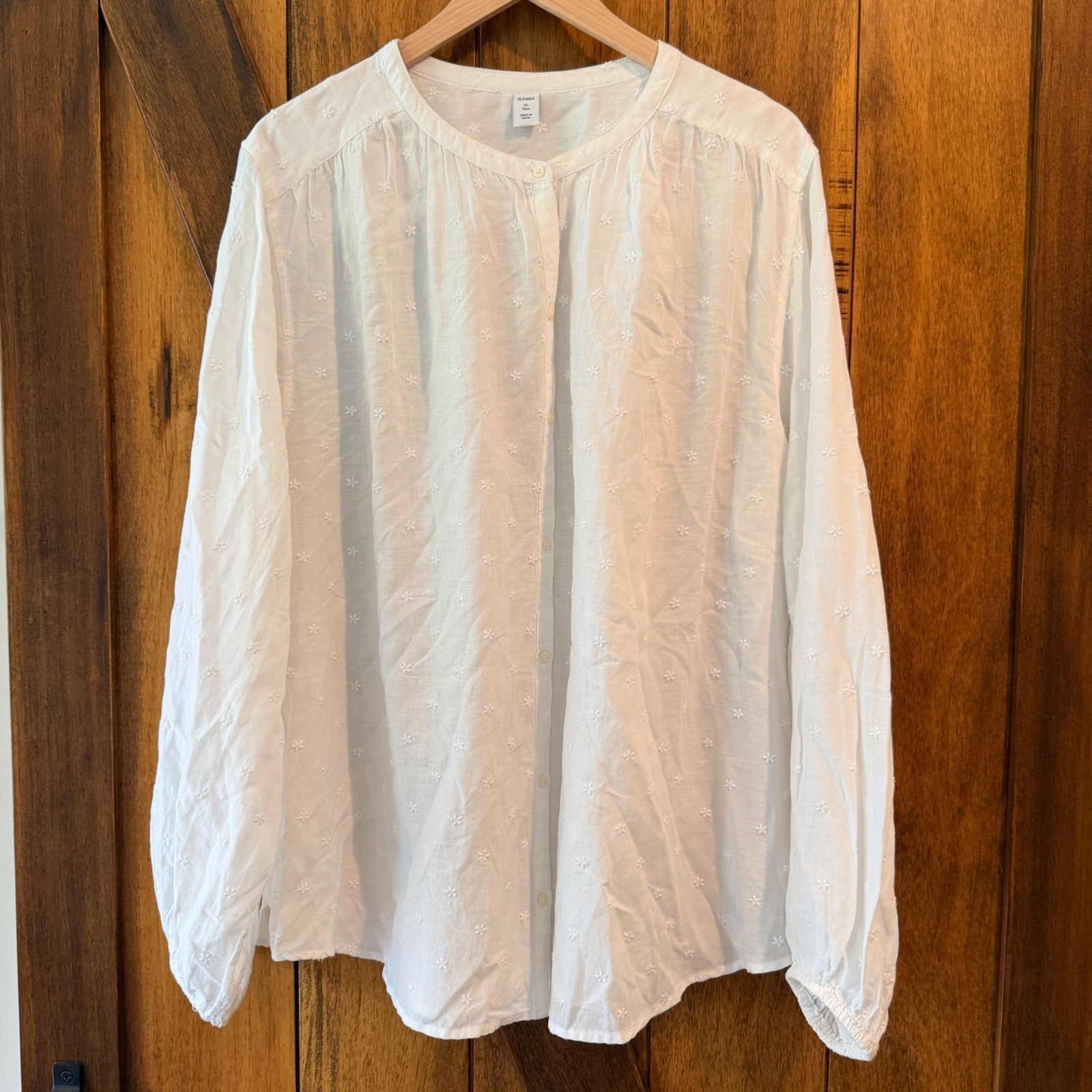 Old Navy White Eyelet Button Down Blouse XL Tall Cottagecore Boho Floral Top
