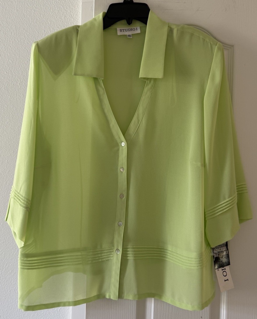 Studio I Women’s 20W Lime Green Sheer Button Front Blouse 3/4 Sleeve NWT (NOTE)