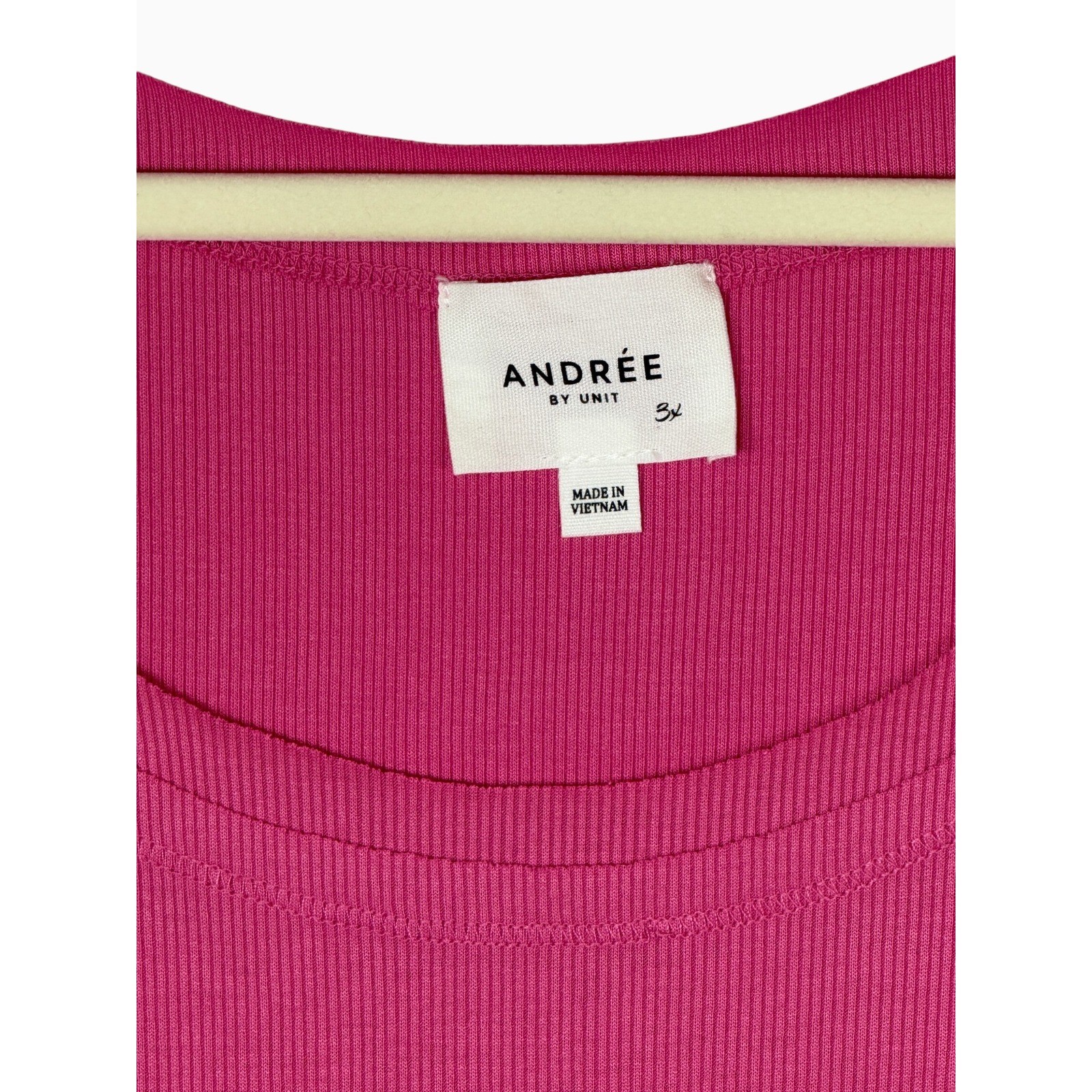 Andrée by Unit 3X Raspberry Pink Ribbed Tank Top – Flowy Layered Hem NWOT