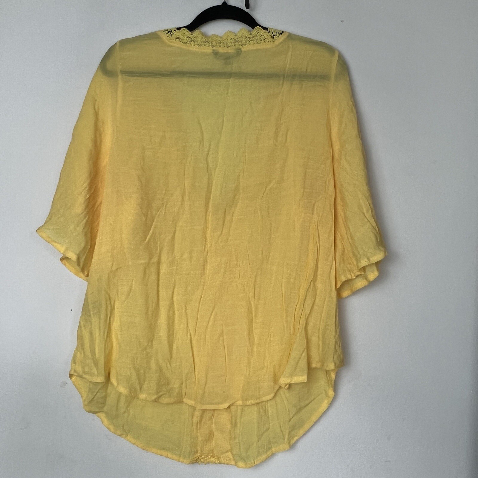 Unique Spectrum Shirts Blouse Women 1X Yellow Boho Gauzy Lace details Preppy