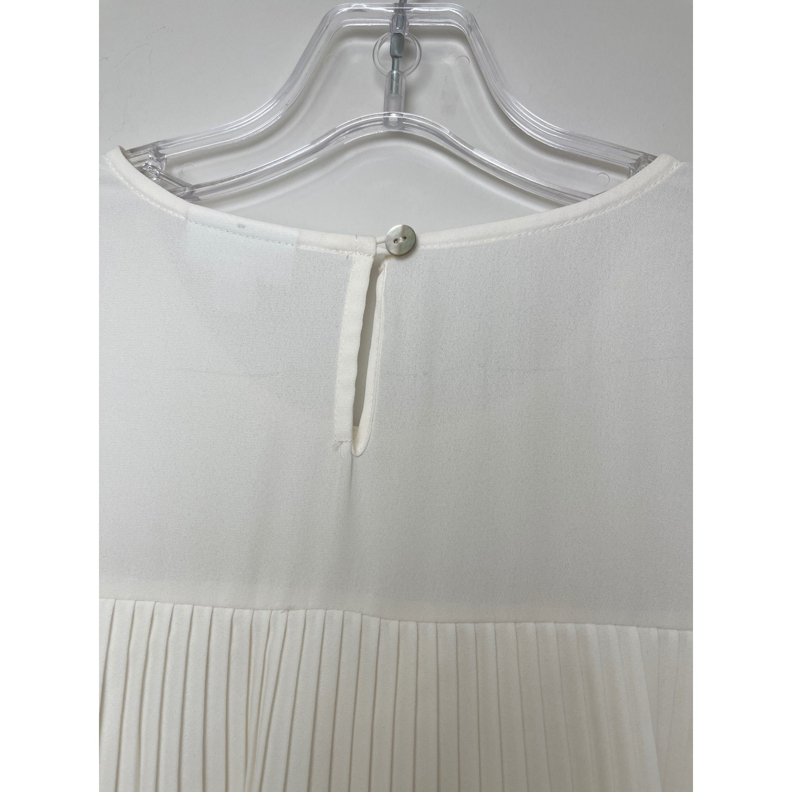 J. Jill Ivory Tiered Pleated Blouse Long Sleeve S Small Romantic Office Preppy