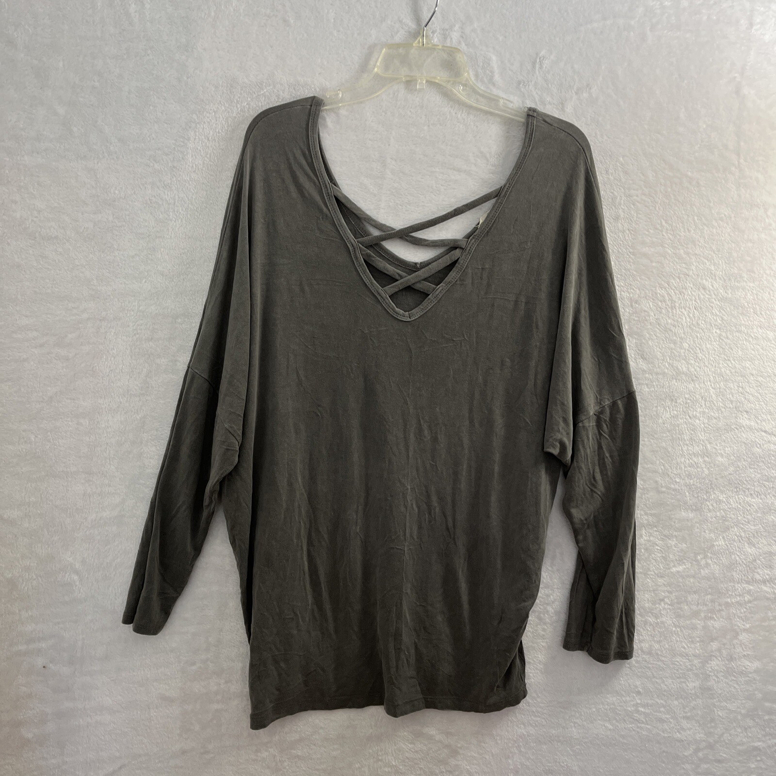 Promesa Blouse Top Womans Medium Solid Gray 3/4 Sleeve V Neck Pullover