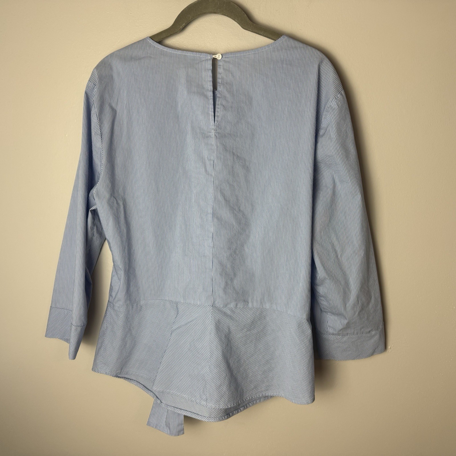Antonio Melani Blouse Size Large Top 3/4 Sleeves Tie Front Blue White Stripes