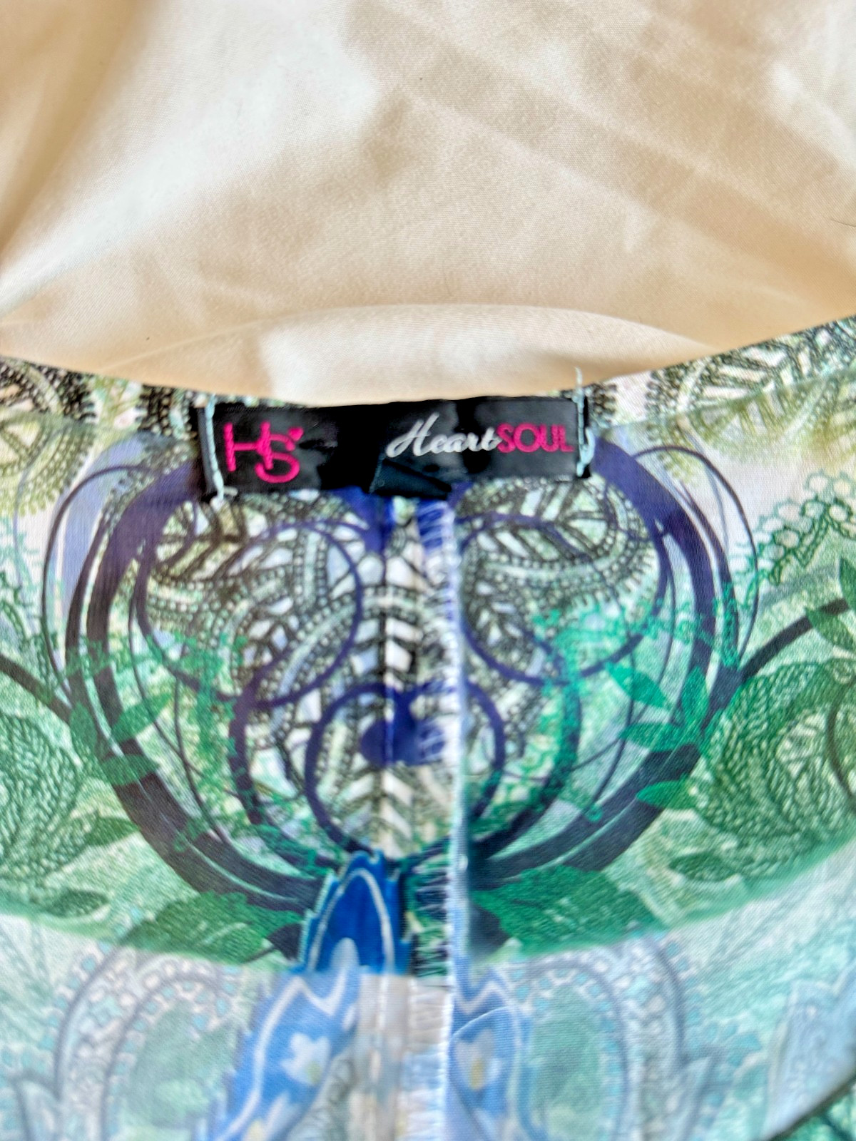 Heart SOUL Paisley Side-Tie Poncho Blouse Size Medium – Green & Blue