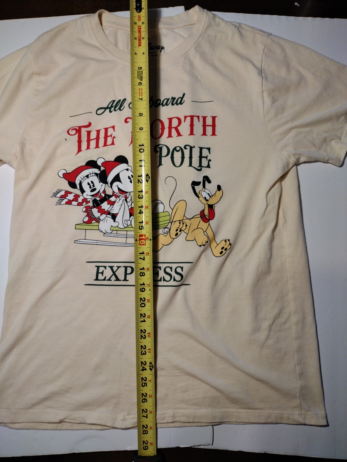 Disney Mickey Minnie Mouse Christmas Graphic T Shirt Unisex Size Large VGC.