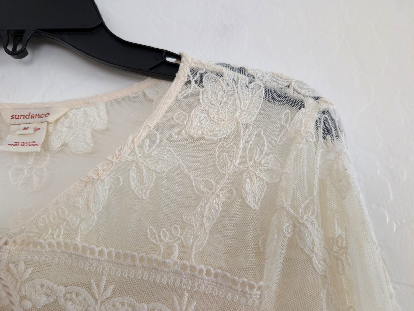 SUNDANCE Blouse M Ivory Floral Lace Embroidered Tassel Boho Victorian Pullover