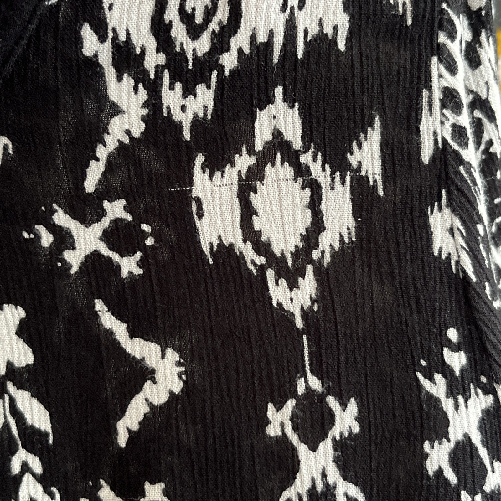Bila Top Women’s Size XXL Black Floral Rayon 3/4 Sleeve Boxy Pullover Tunic