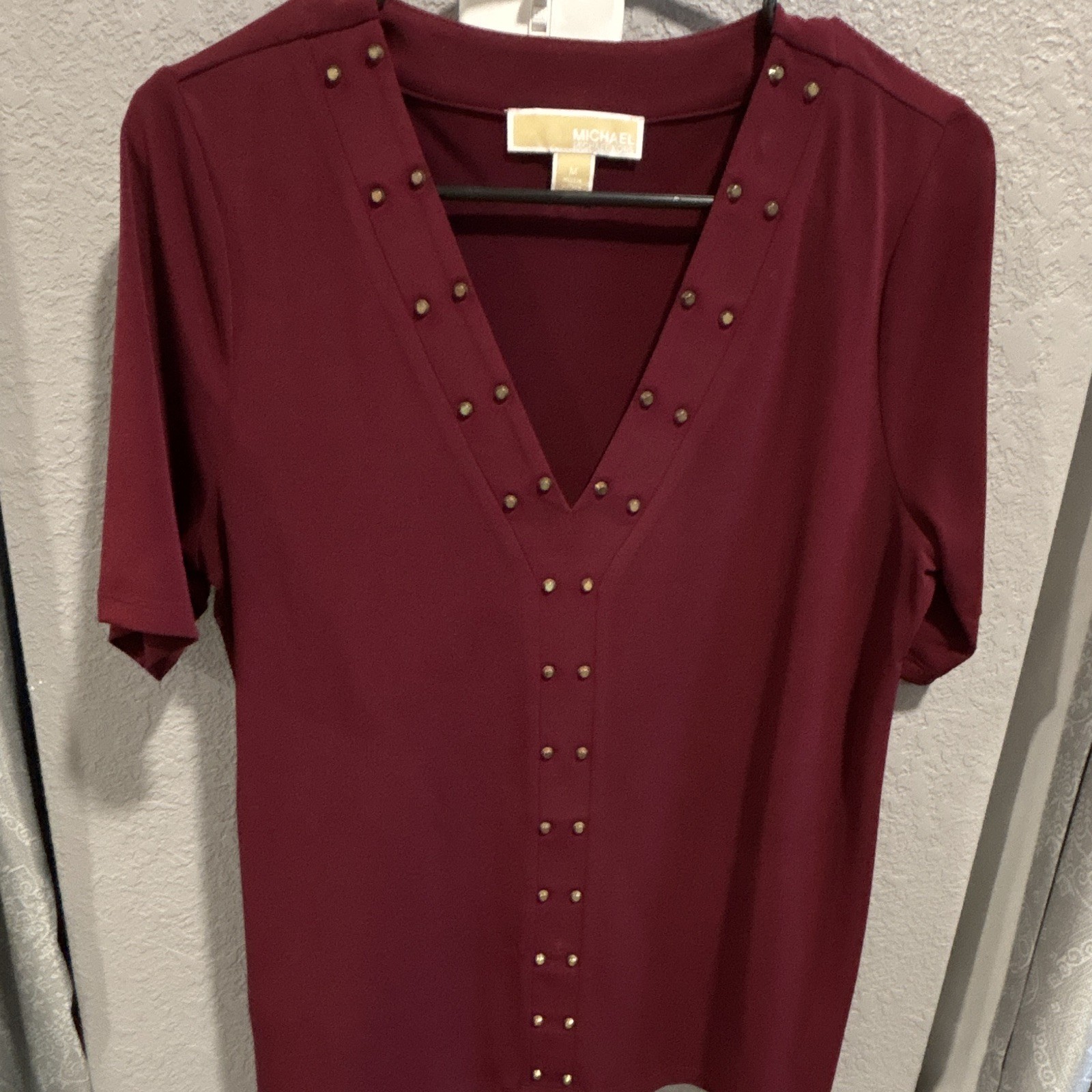 Michael Michael Kors M Burgundy Studded V-Neck Short Sleeve Blouse