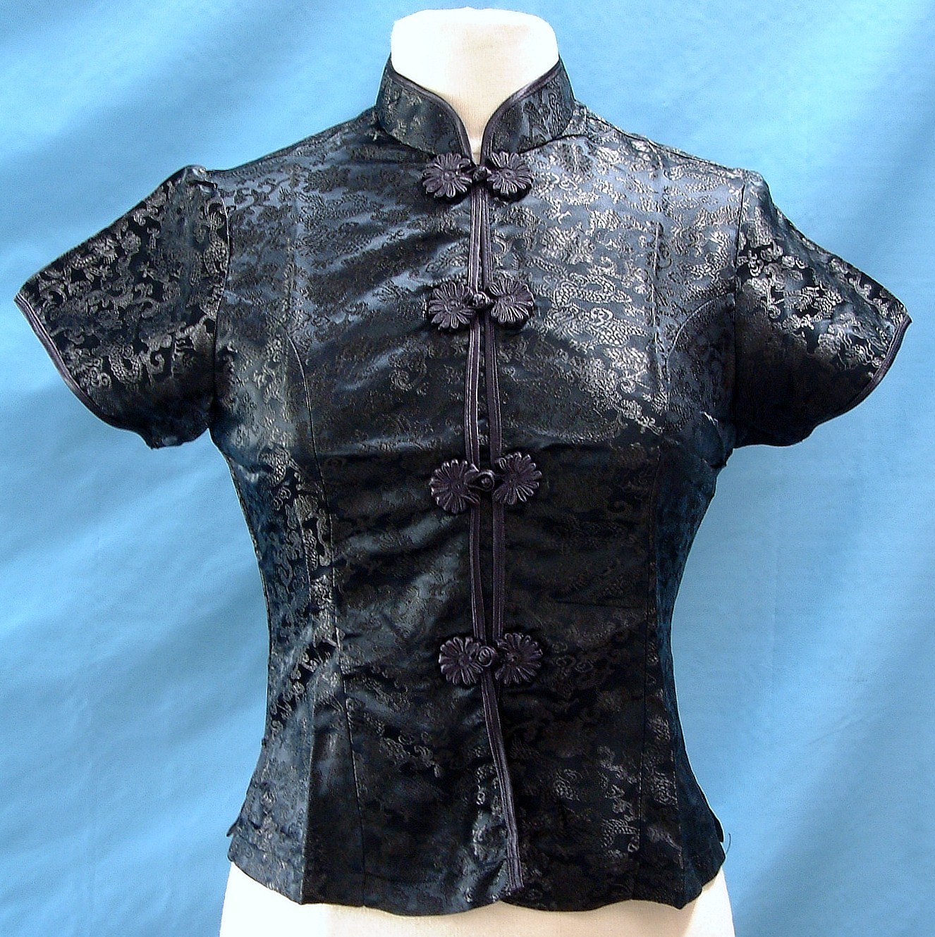 Chinese Style Women’s Brocade Dragon Cap Sleeves Blouse / Top (Tang Style)