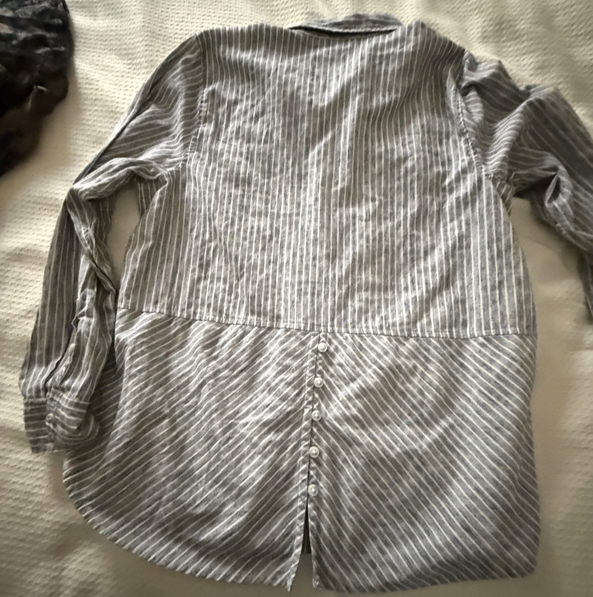Womens XL Lucky Brand blue striped button up front shirt long sleeves minimalist