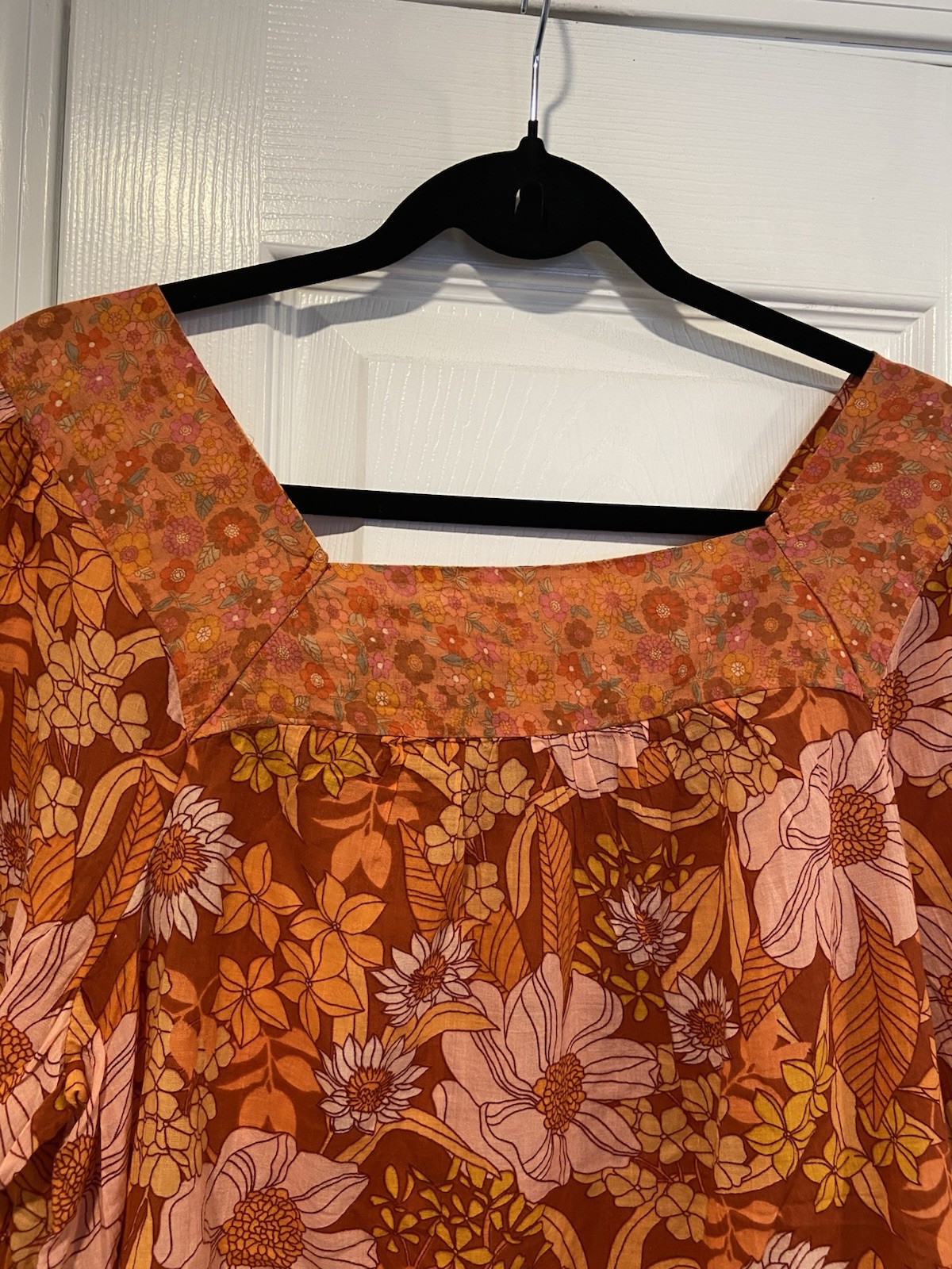 NWOT American Eagle Size M Floral Mixed Fabric Lightweight Boho Peasant Top