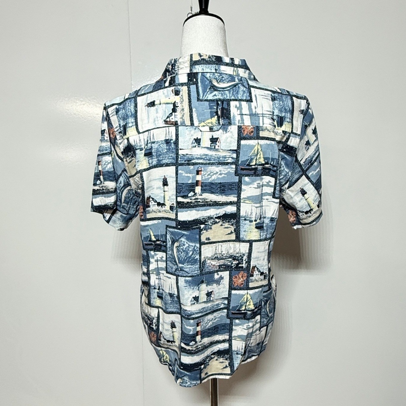 Nautical Lighthouse Sailboat Shirt Top Womens Large Short Sleeve Button Up NEW