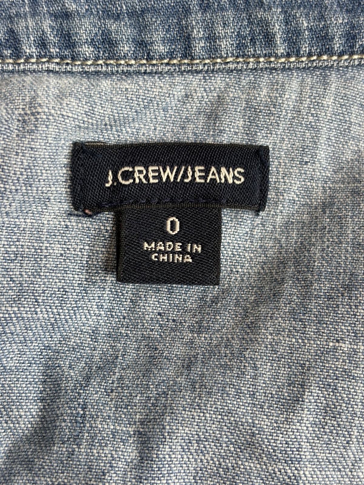 J Crew Women’s Light Wash Denim Button Front Long Sleeve Shirt Size 0