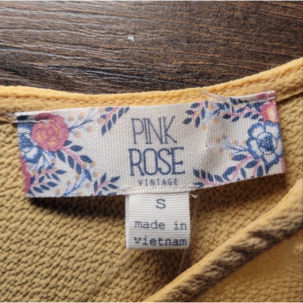 Pink Rose Yellow Blouse Top With Bottom Knot Tie Back Cut-out Womens Size S NWT