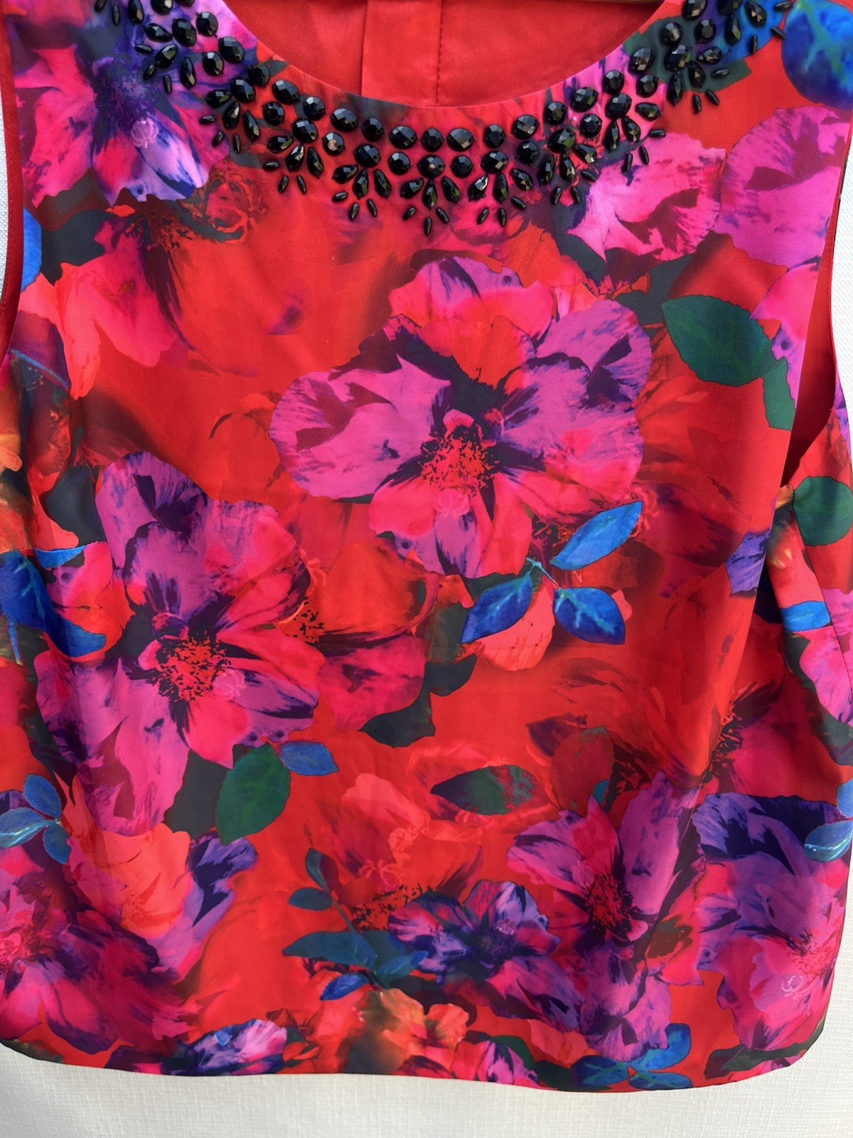 Ladies Monsoon sleeveless lined top UK12 red floral print with beaded neckline